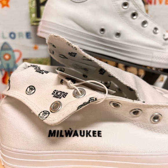CONVERSE CTAS HI BUCKS MILWAUKEE BASKETBALL - Picture 7 of 14